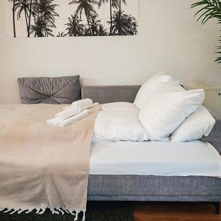 Global Living - Design Apartment I Central I Beamer I Kitchen I Terrace I Berlin Bagian luar foto