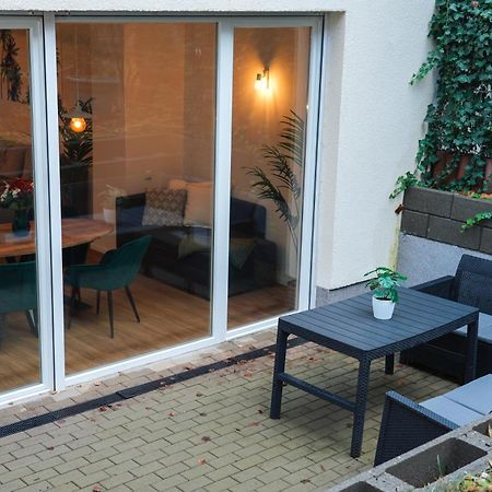 Global Living - Design Apartment I Central I Beamer I Kitchen I Terrace I Berlin Bagian luar foto