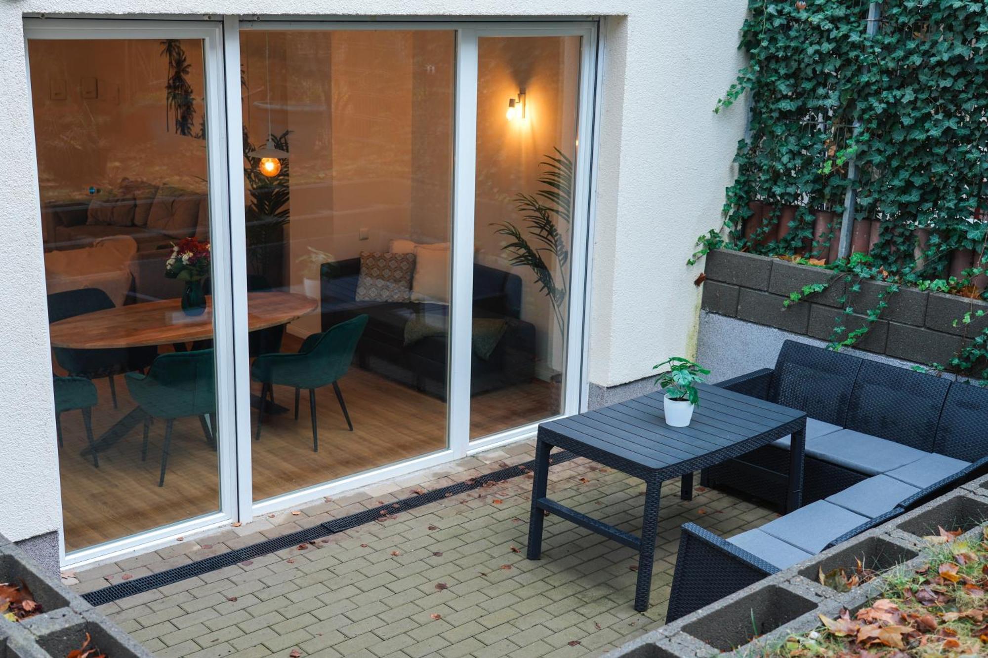 Global Living - Design Apartment I Central I Beamer I Kitchen I Terrace I Berlin Bagian luar foto